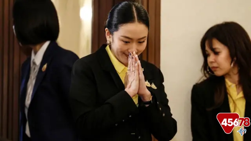 Paetongtarn xưng “cháu” – Hun Sen là “bác”
